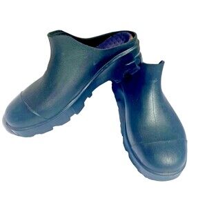 Chillbies Durable Outdoor Waterproof Slip-On Shoes USA- Men's Size 7 / Women's 9